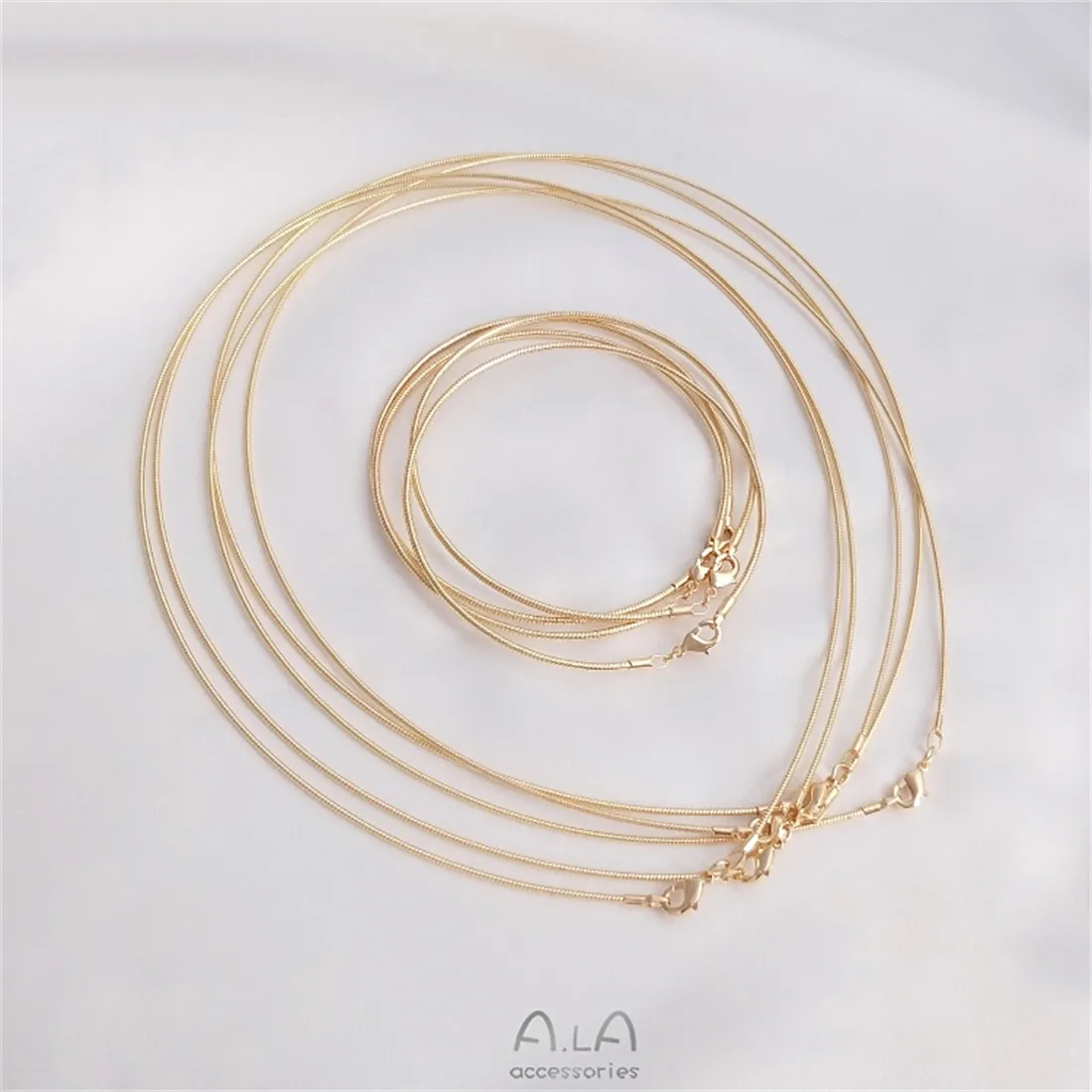 14K złoty kolor bransoletka z  – Memory Wire Bracelet recenzja i cena